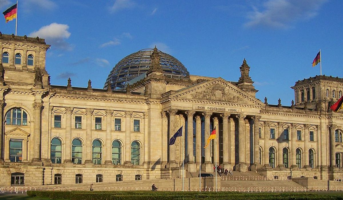 A Reichstag Berlin Sicherheit